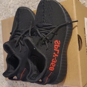 Yeezy 350 Boost sz 10.5 kids